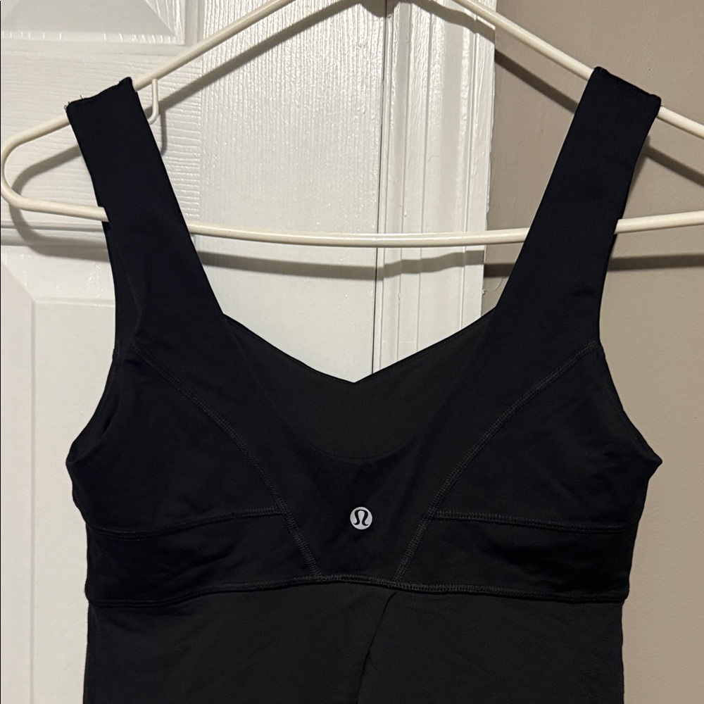 Lululemon Tame Me Tank Top Black Size 6 | Built-In Bra & Cinch Hem - Picture 5 of 9